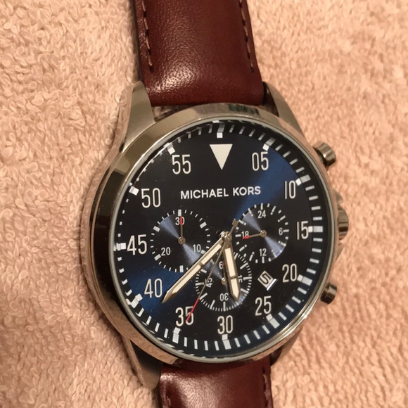 Michael Kors Watch - Picture 3 of 3